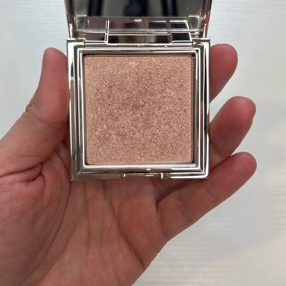 Jouer Rose Quartz Highlighter